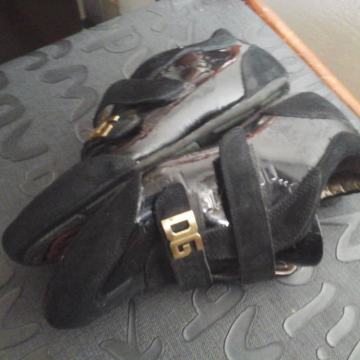 DG br. 38 kožne tenisice kvalitetne udobne i lijepe