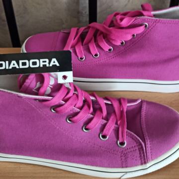 DIADORA ORIGINAL ( boja ciklame ) - akcija