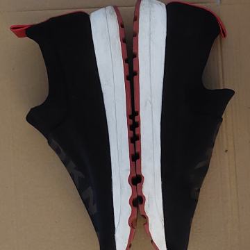 DKNY Slip-on crno-crvene