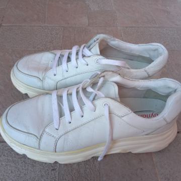 Dynamic br.41 kožne udobne i kvalitetne tenisice