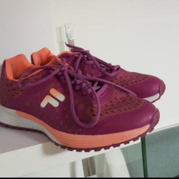 Fila tenesice br 40 novo