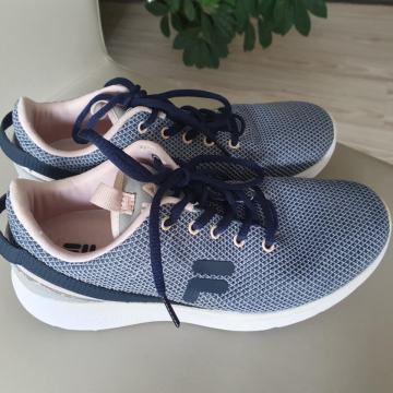 FILA TENISICE