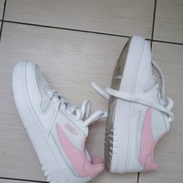 FILA  ženske tenisice br.41 nove, samo 15 eura.