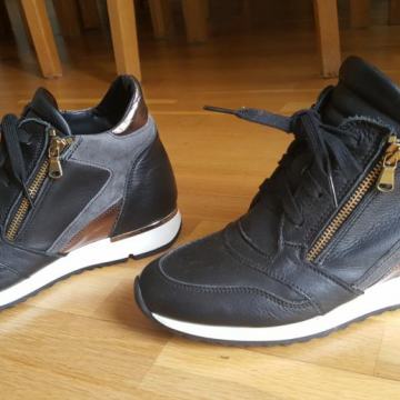 Gallery kozne tenisice br 39