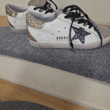Golden goose br.38