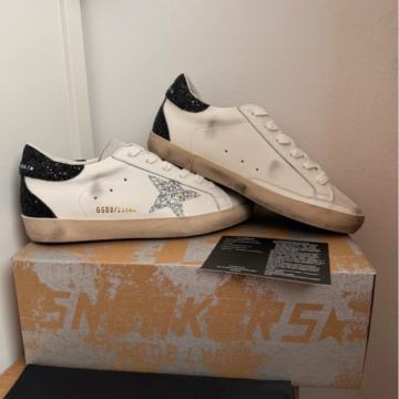 Golden Goose Superstar