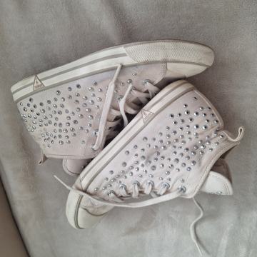 GUESS tenisice br 37