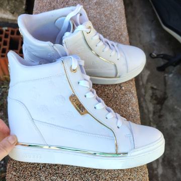 Guess tenisice na punu petu