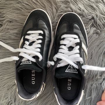 Guess tenisice