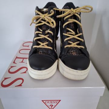 Guess visoke tenisice br. 37