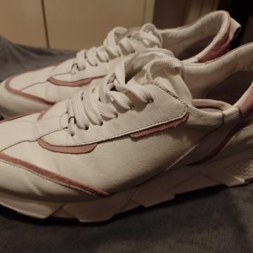 Guliver br.39 kožne udobne kvalitetne tenisice