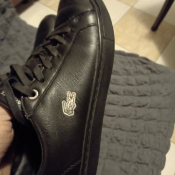 Lacoste br.38 kožne udobne tenisice kvalitetne