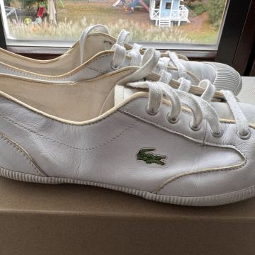 LACOSTE Zenske Tenisice vel.42