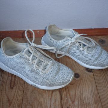 LAGANE ŽENSKE TENISICE 38