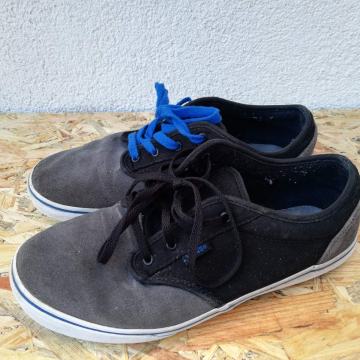 LOT Vans patika vl.38 / 38,5  / TOTALNA ČISTKA