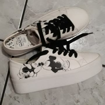 MICKEY MOUSE TENISICE NOVE S ETIKETOM -Br.eu-37