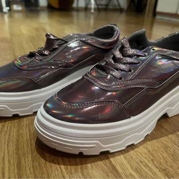 Modne tenisice s platformom - smeđe/brončane