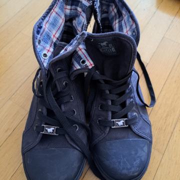 MUSTANG platnene tenisice, crne, br.39,NIKAD NOŠENE