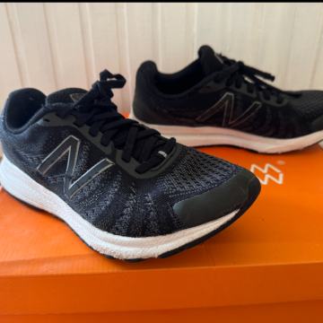 New Balance Tenisice vel. 37,5