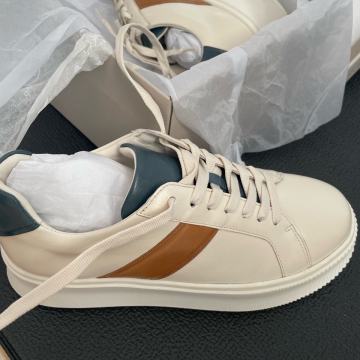 NEWD zenske tenisice NIKAD NOSENE