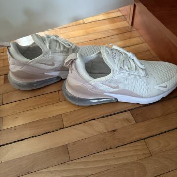 Nike air 270