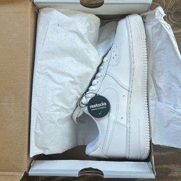 NIKE AIR FORCE 1 07, 38,5 broj