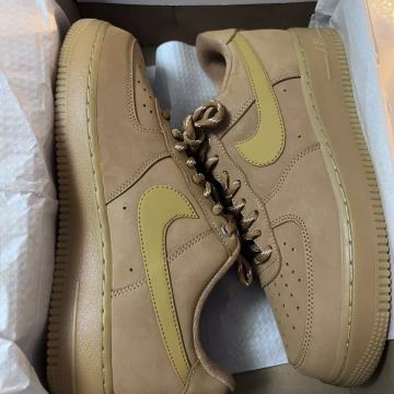 Nike Air Force 1 '07 40.5