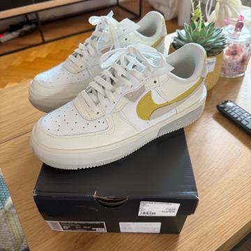 Nike Air Force 1