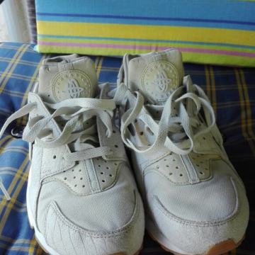 Nike Air HUARACHE  BR39