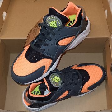 Nike Air Huarache Premium vel. 40