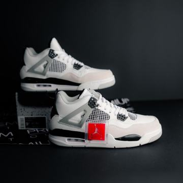 Nike Air jordan 4