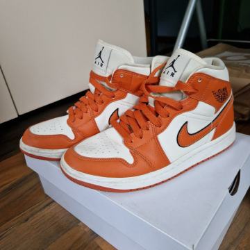 Nike Air Jordan Mid 1 ženske tenisice