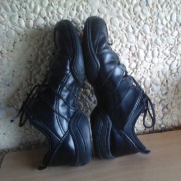 Nike br 39 kvalitetne kožne tenisice s regulacijom povoljno