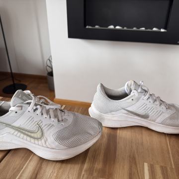 NIKE DOWNSHIFTER TENISICE vel.40