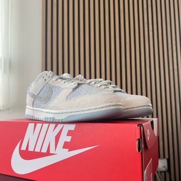 Nike Dunk low W NOVE NENOŠENE 9.5 US / 41 EUR