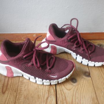 NIKE - ŽENSKE LAGANE SPORTSKE TENISICE 36