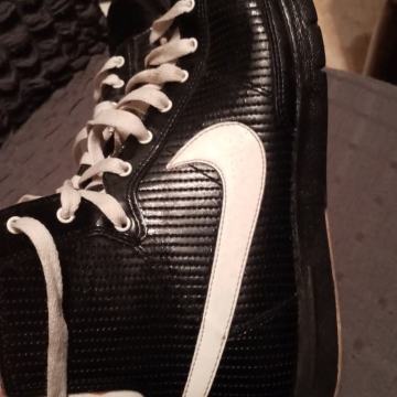 Nike kožne 38.5 kvalitetne udobne i lijepe