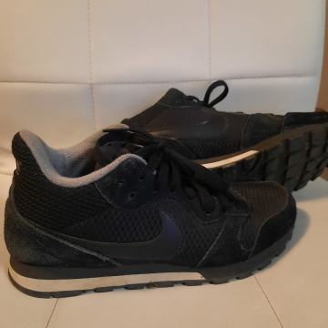 Nike tenisice 37