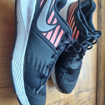 Nike tenisice br 38