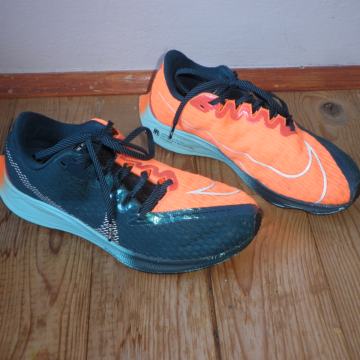 NIKE ZOOM RIVAL FLY 2 - ŽENSKE LAGANE SPORTSKE TENISICE 39