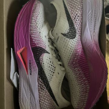 Nike zoom vaporfly next% 3  vel. 40.5 EUR