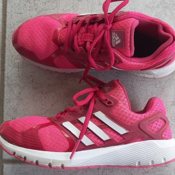 Original &amp;quot;Adidas &amp;quot; roze tenisice,  kupljene u Beču,  br.38