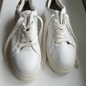 PRADA MACRO Downtown Bold Platform Sneaker White Leather br. 38 Maksim