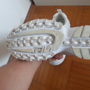 Prodajem Fila Disruptor tenisice 37 broj