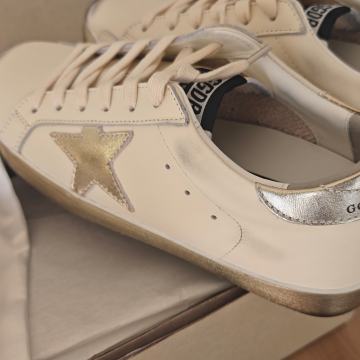 Prodajem Golden Goose, Novo