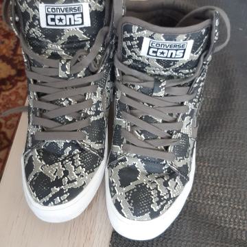 Prodajem tenisice Converse