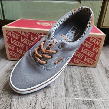 Prodajem Vans tenisice NOVO!