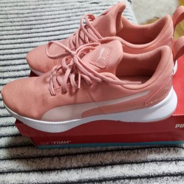 Puma tenisice 38 boja breskve