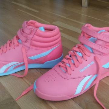 Reebok kozne tenisice br 38