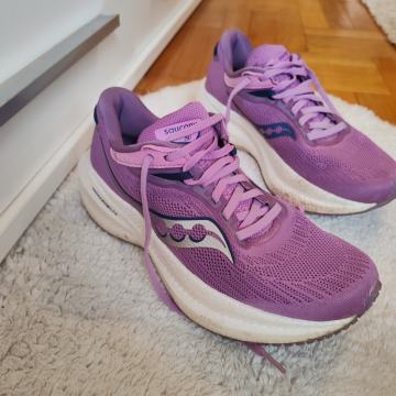 Saucony triumph 21